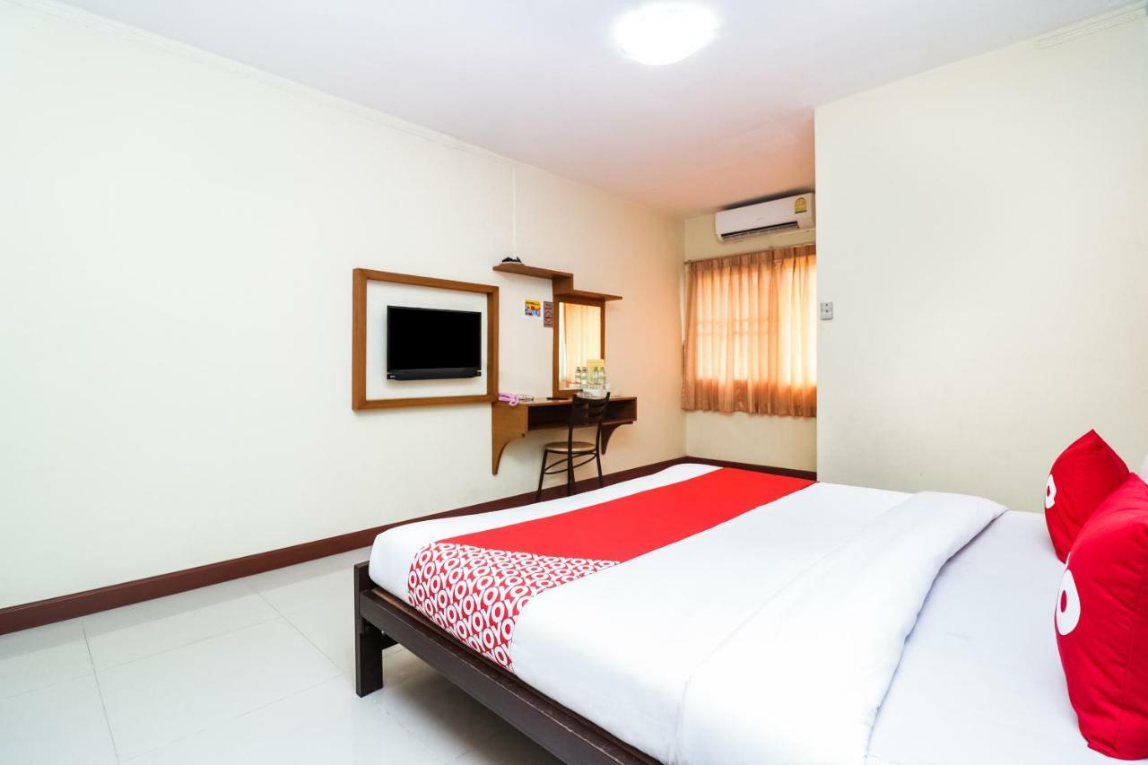Oyo 237 Thitikorn Grandview Hotel Ban Pak Khlong Si Ngoại thất bức ảnh